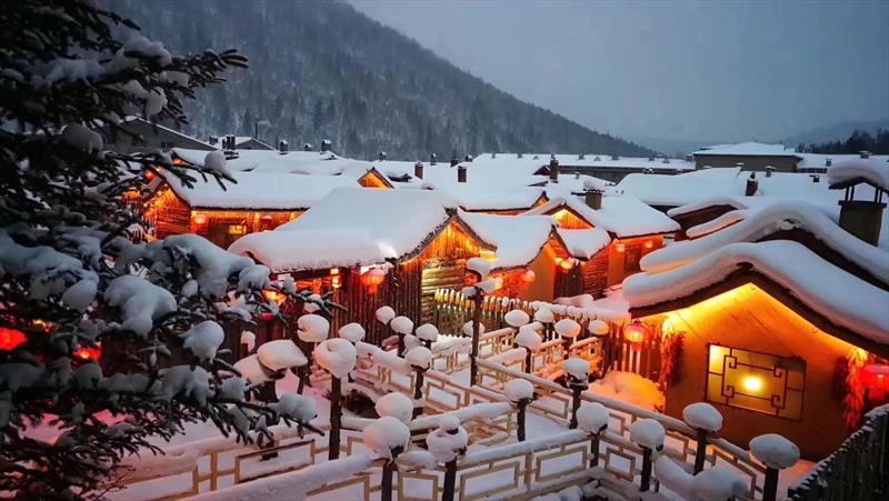 TRUNG HOA: LÀNG TUYẾT CÁP NHĨ TÂN - HẮC LONG GIANG - SÔNG BĂNG TÙNG HOA - LÀNG TUYẾT MẪU ĐƠN GIANG