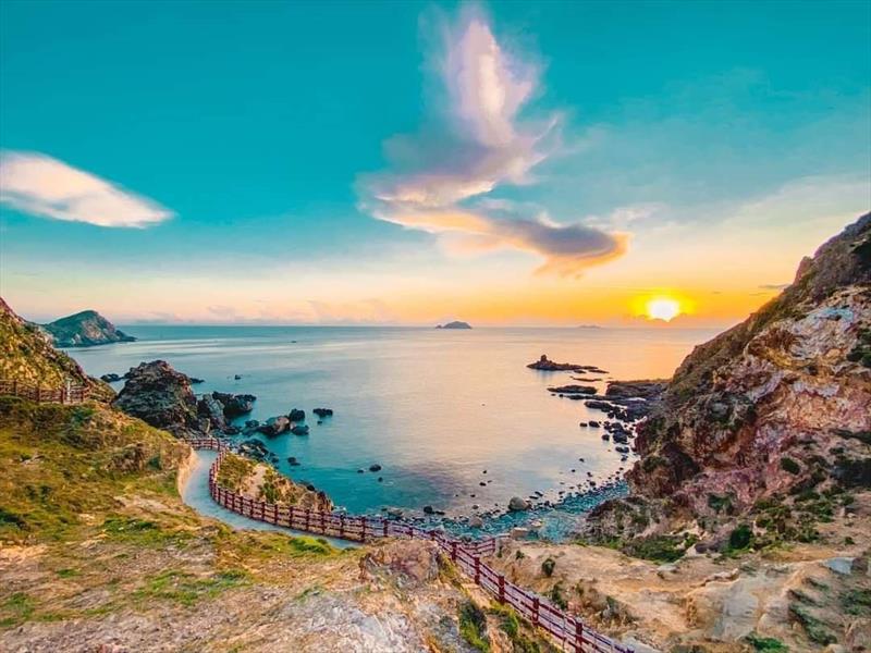 QUY NHƠN - PHÚ YÊN: KỲ CO - EO GIÓ - GÀNH ĐÁ ĐĨA - THÁP NGHINH PHONG 3N2Đ