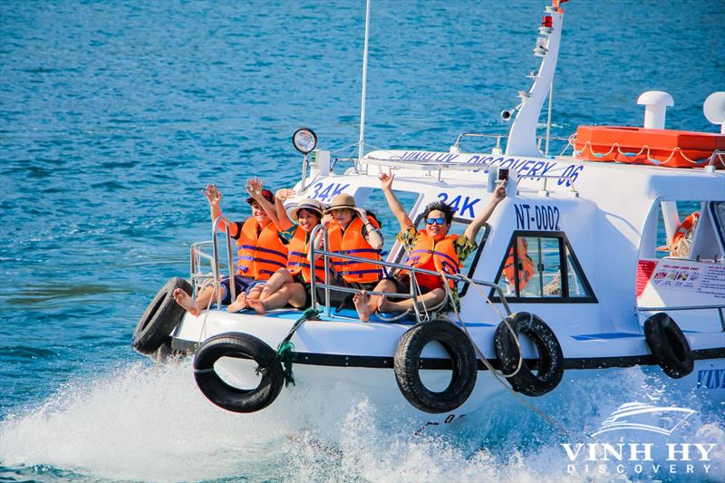 TOUR THÀNH PHỐ HỒ CHÍ MINH - NINH CHỮ - VĨNH HY